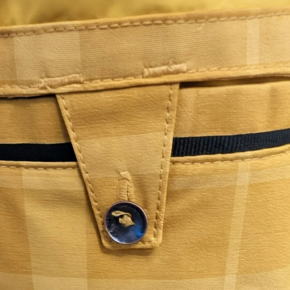 Royal Robbin Mobile Waterproof Large Gold Trench Plaid Coat, Women - Picture 11 of 11